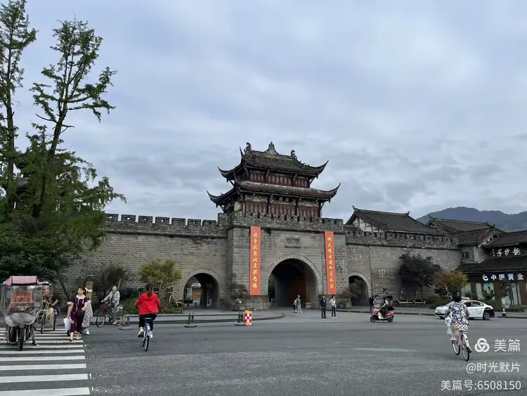 凭谁说少不入川,老不出蜀(上)